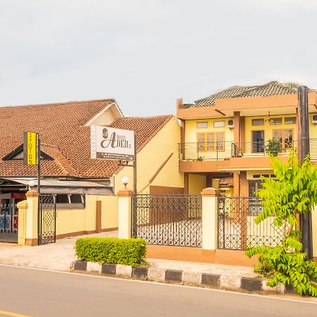 Spot On 2395 Hotel Aden 2 Syariah Tasikmalaya Exterior foto