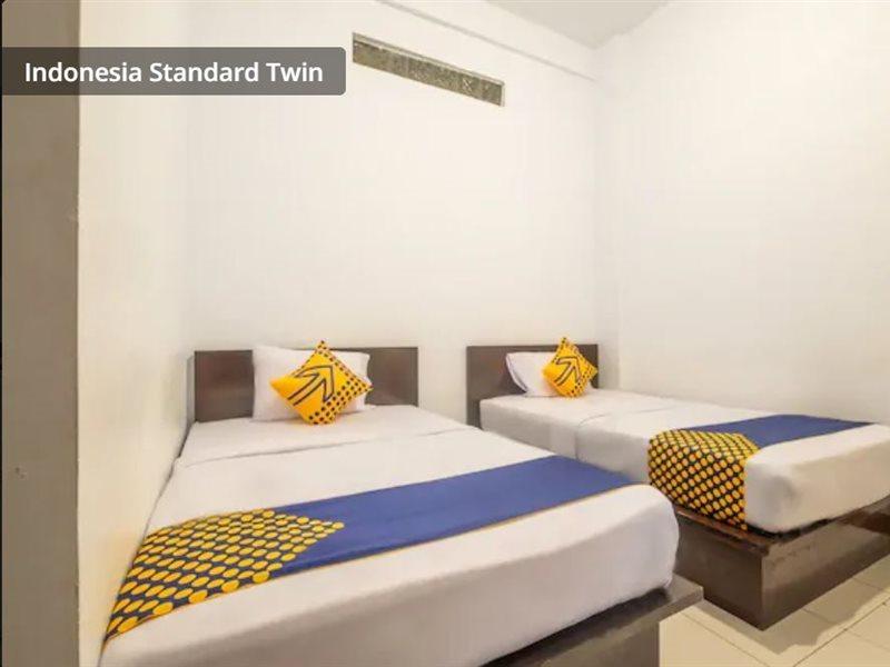 Spot On 2395 Hotel Aden 2 Syariah Tasikmalaya Exterior foto