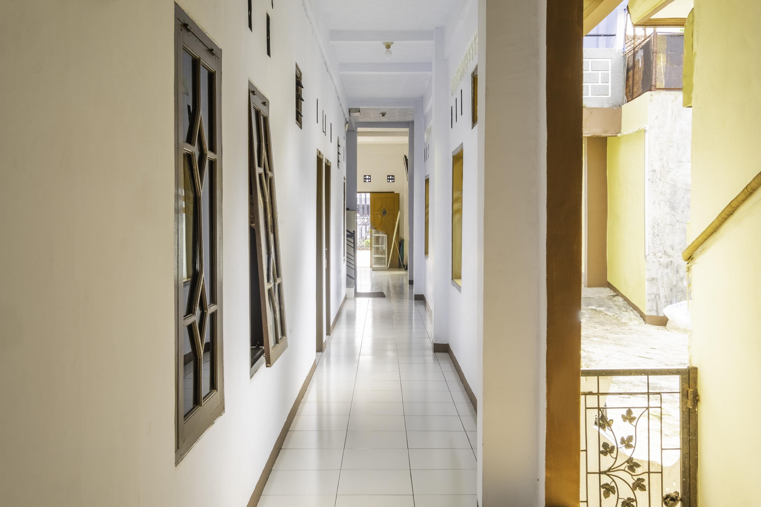 Spot On 2395 Hotel Aden 2 Syariah Tasikmalaya Exterior foto