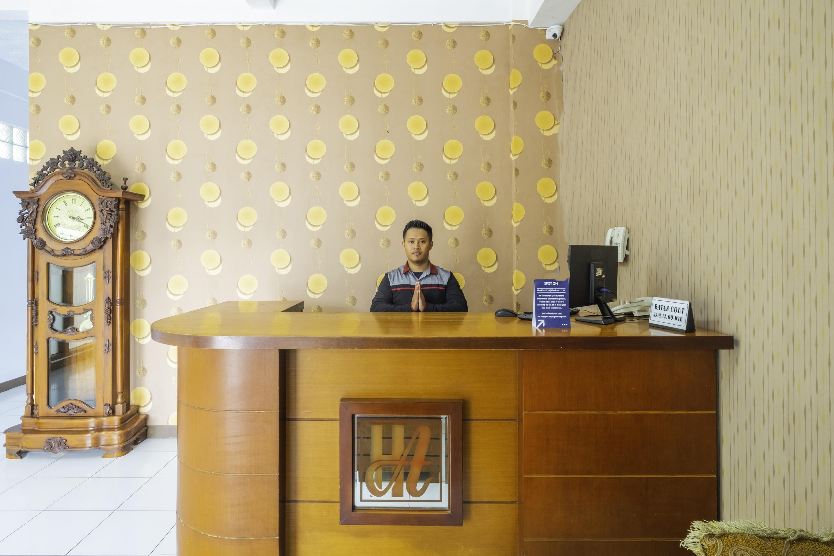 Spot On 2395 Hotel Aden 2 Syariah Tasikmalaya Exterior foto