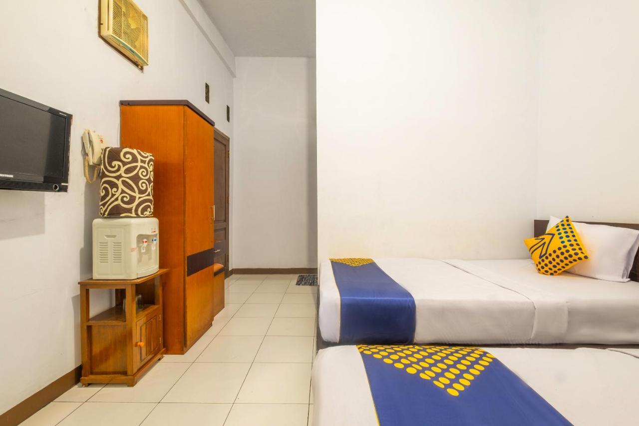 Spot On 2395 Hotel Aden 2 Syariah Tasikmalaya Exterior foto